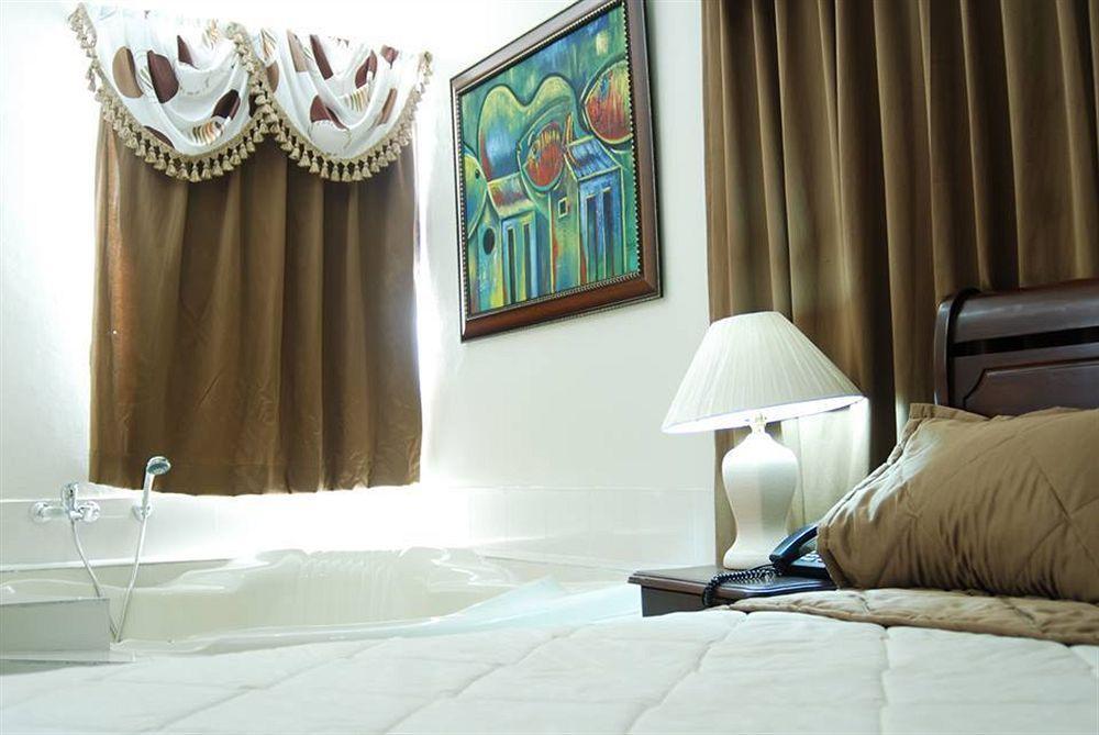 Hotel Luis V Santo Domingo Kültér fotó