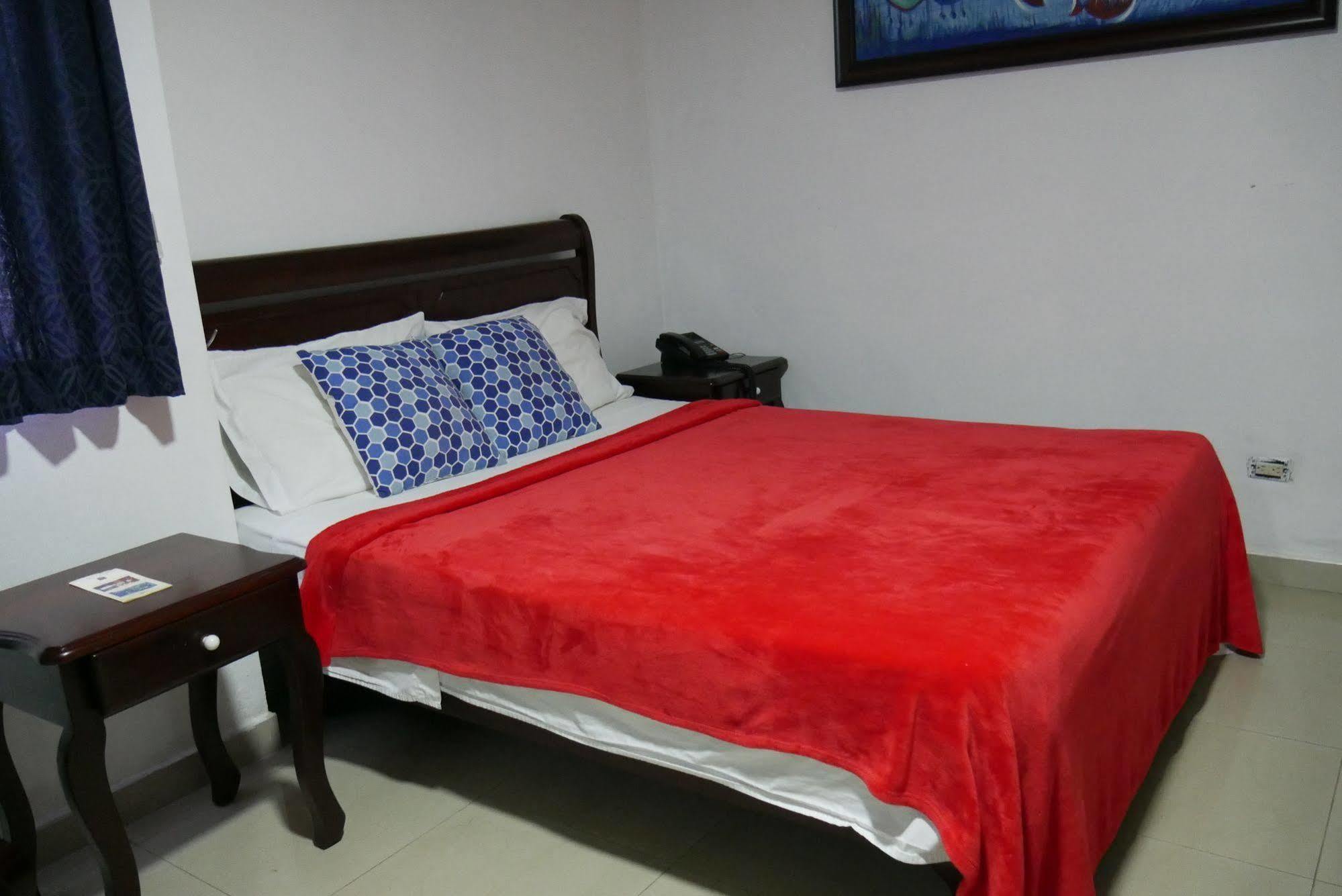 Hotel Luis V Santo Domingo Kültér fotó