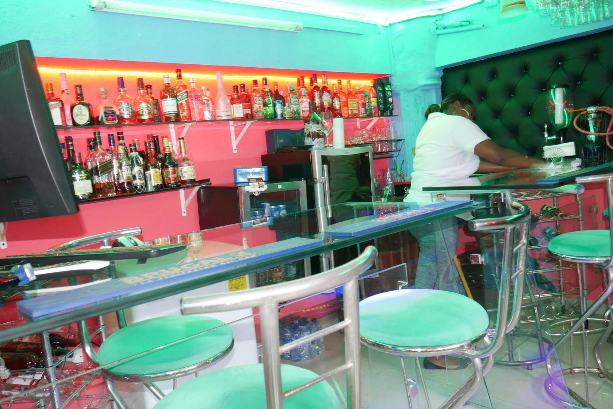 Hotel Luis V Santo Domingo Kültér fotó